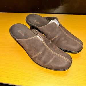 Clarks Men's Dark Brown Slip-On Loafers